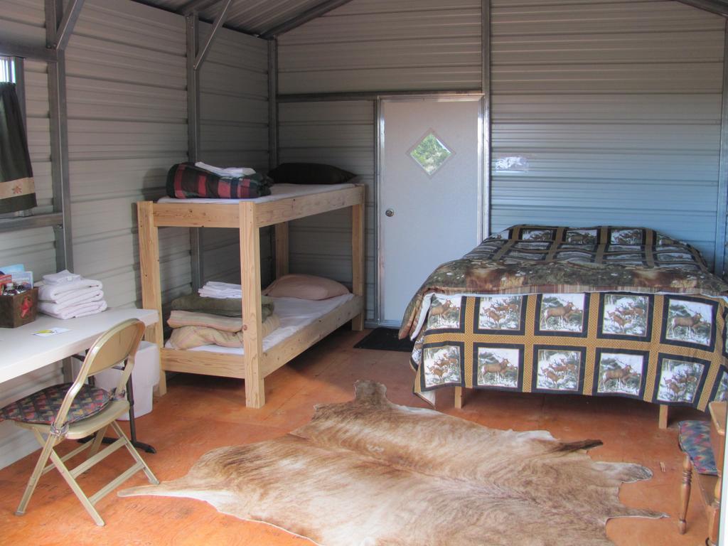 Lupine Cabin, Glamour Camping, Stunning Skies And Sunrise Views Monticello Bagian luar foto