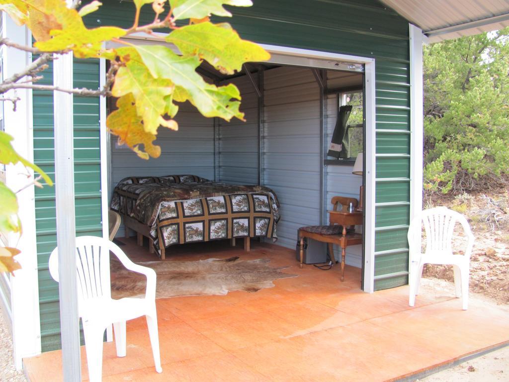Lupine Cabin, Glamour Camping, Stunning Skies And Sunrise Views Monticello Bagian luar foto