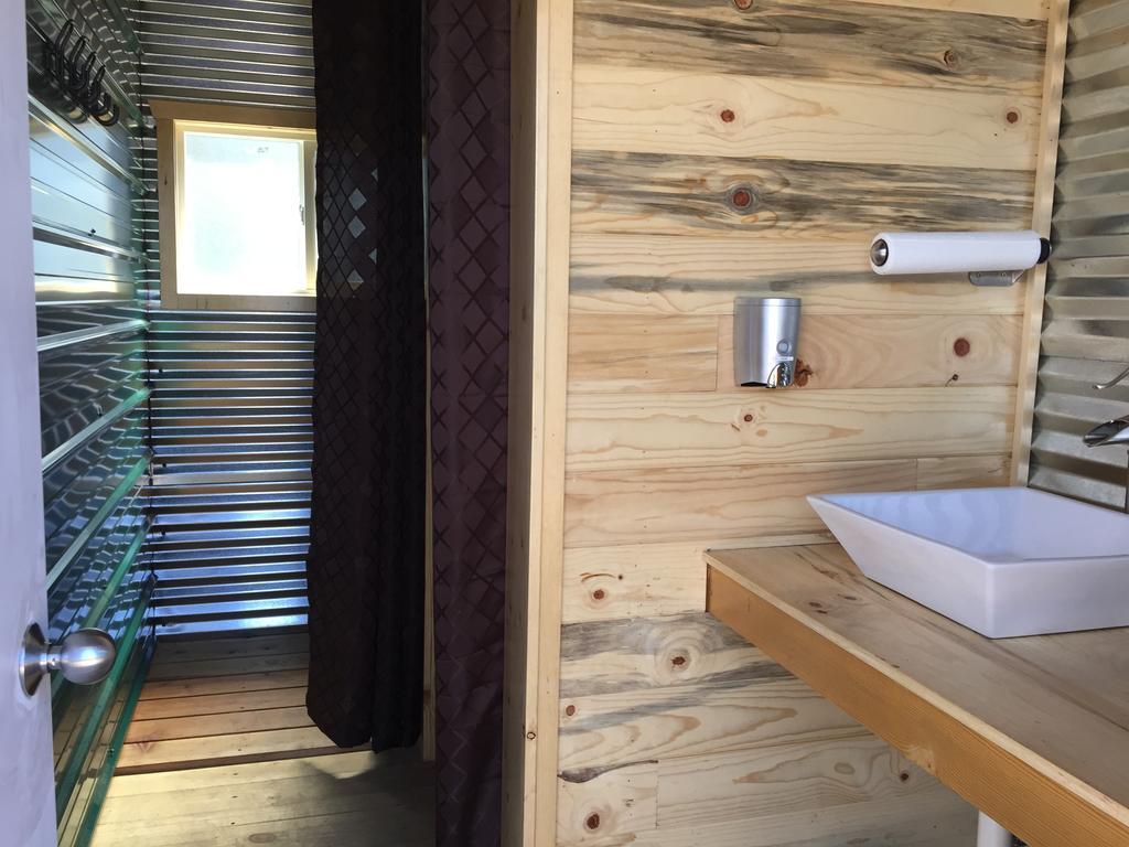 Lupine Cabin, Glamour Camping, Stunning Skies And Sunrise Views Monticello Bagian luar foto